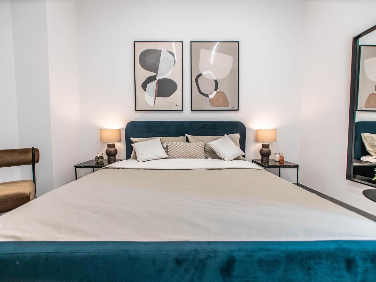 Exclusive 130 Mq With Lake And Domo View + Terrace Apartment