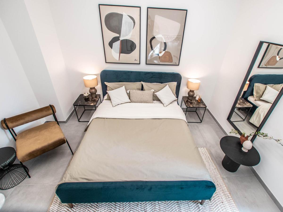 Apartment Exclusive 130 Mq With Lake And Domo View + Terrace *