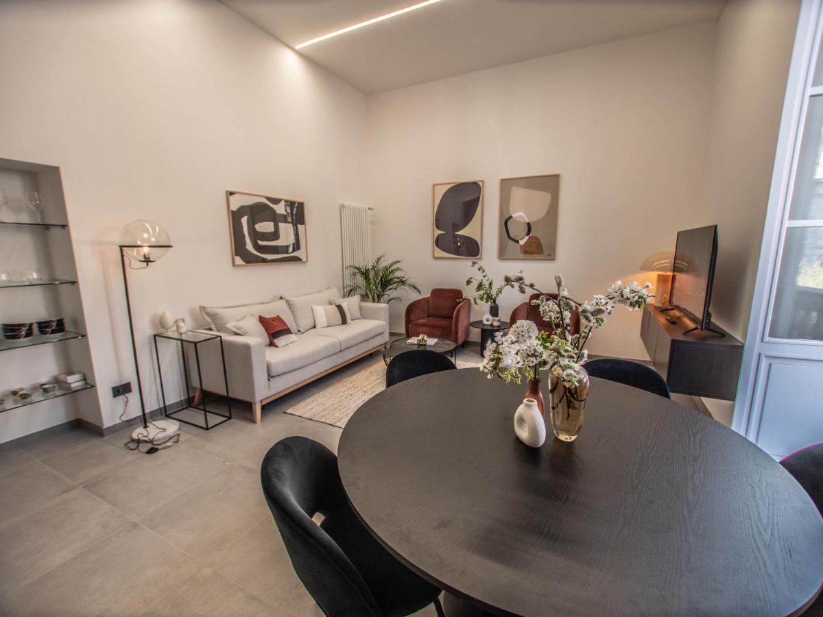 Exclusive 130 Mq With Lake And Domo View + Terrace Apartment *