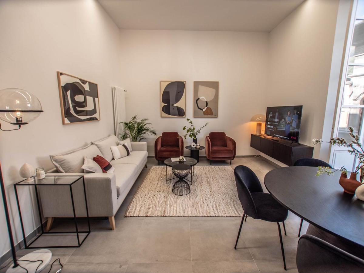 Exclusive 130 Mq With Lake And Domo View + Terrace