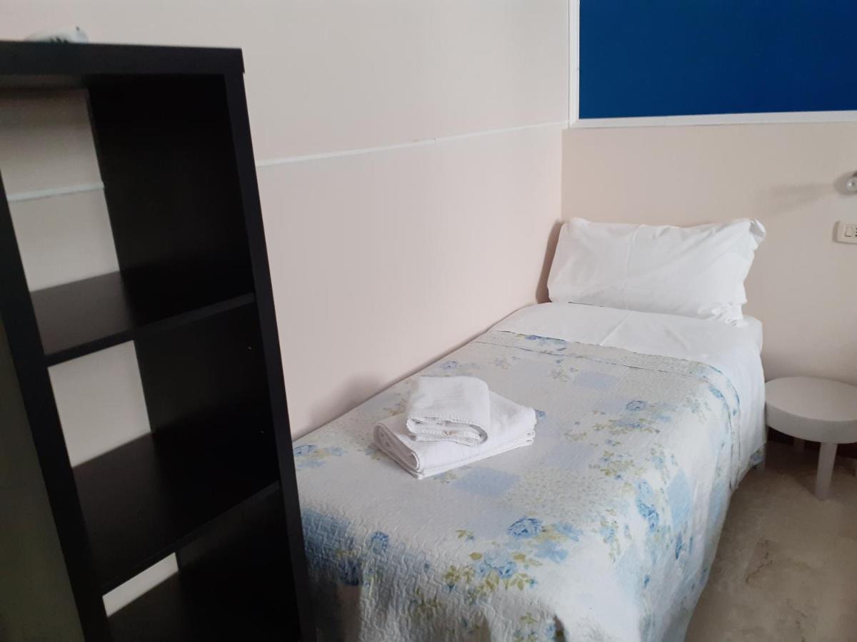 Gira Guest house
