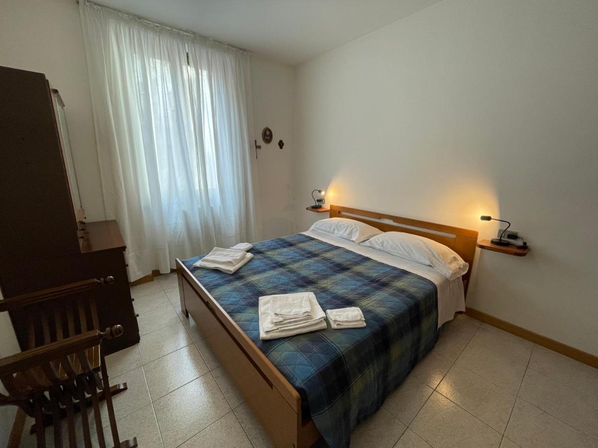 Apartment Cozy With Private Parking On Domaso's Lakeside - Larihome A09