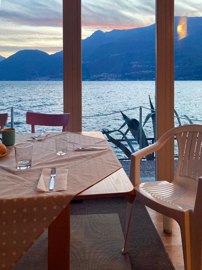 Unique Waterfront Private House At Holiday home *