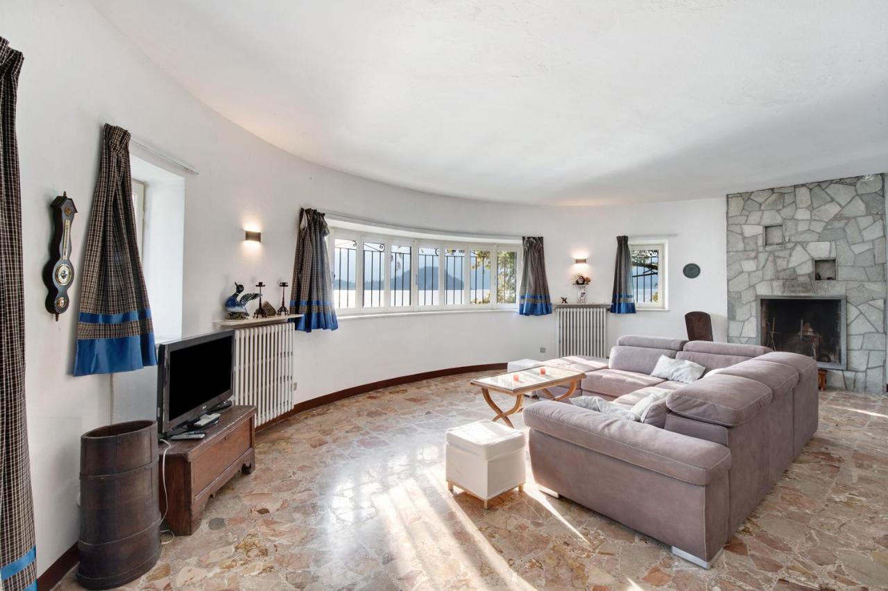 Vittoria Villa *