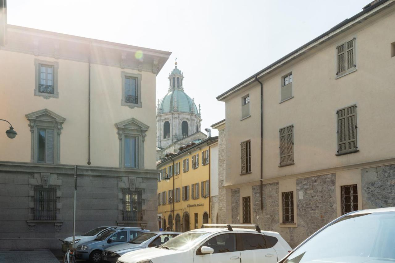***** Romantic - Center * Como