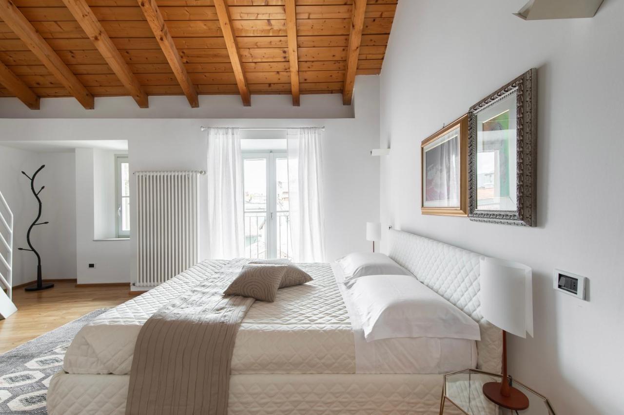 Apartment A Casa Nuccia Mansarda By Solutions