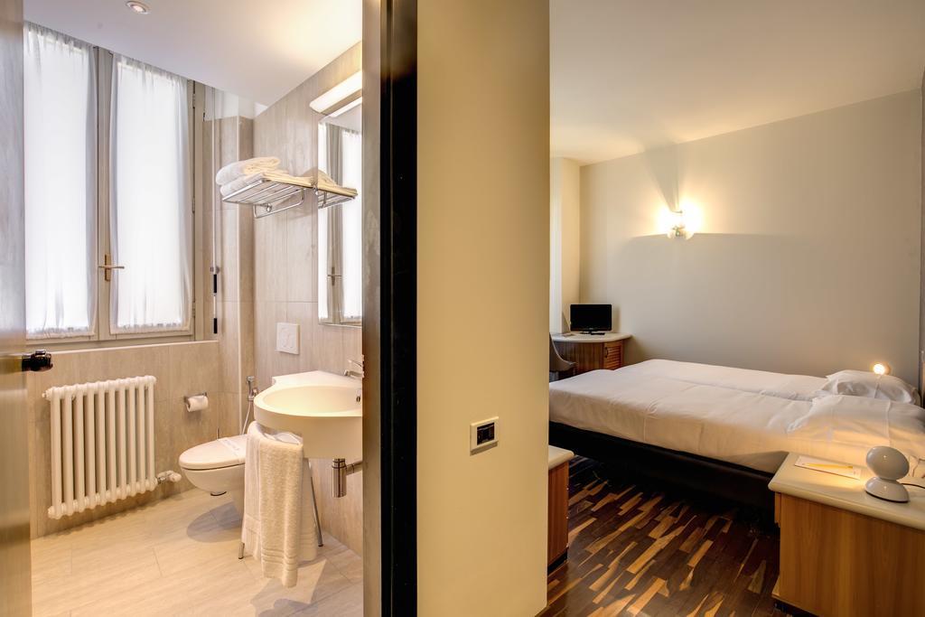 Hotel Firenze Como