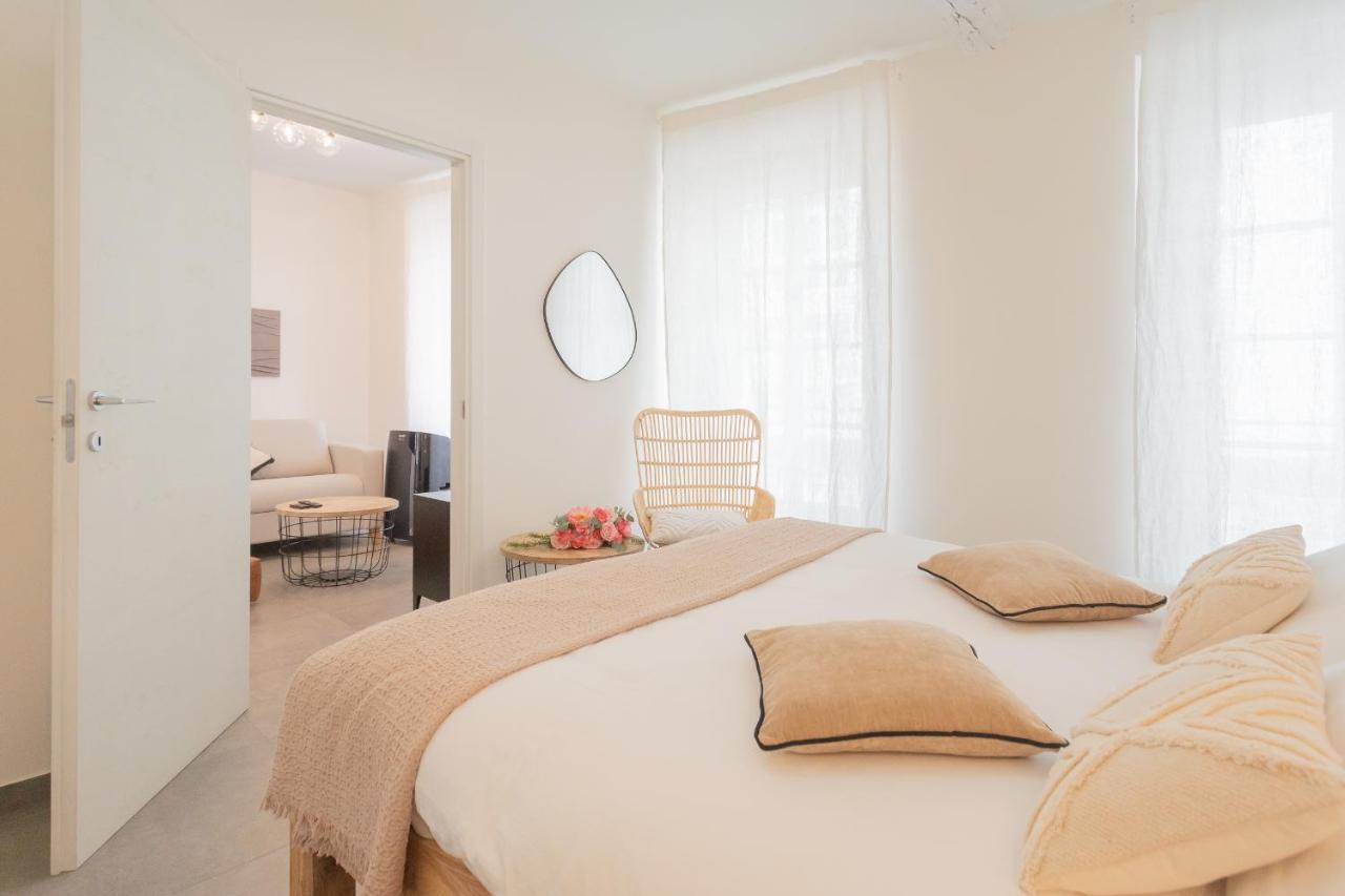 Enchanted - By Rent Apartment Como