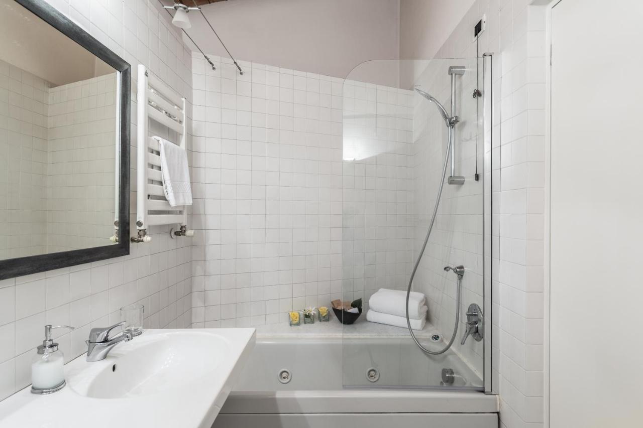 Apartment A Casa Nuccia Mansarda By Solutions Como