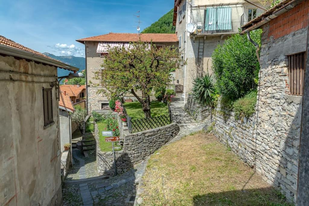*holiday Home* W/patio & Fireplace + Lake View *