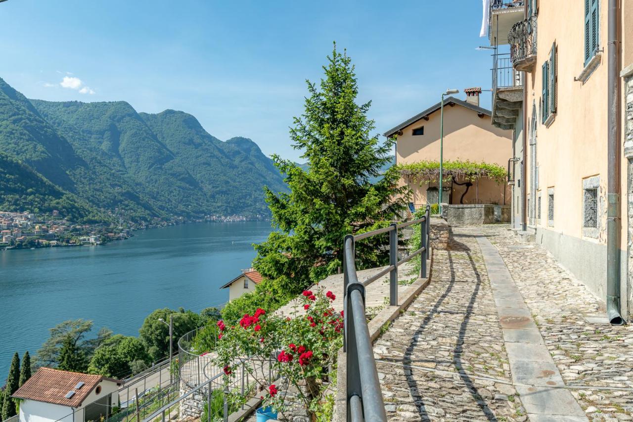 *holiday Home* W/patio & Fireplace + Lake View *