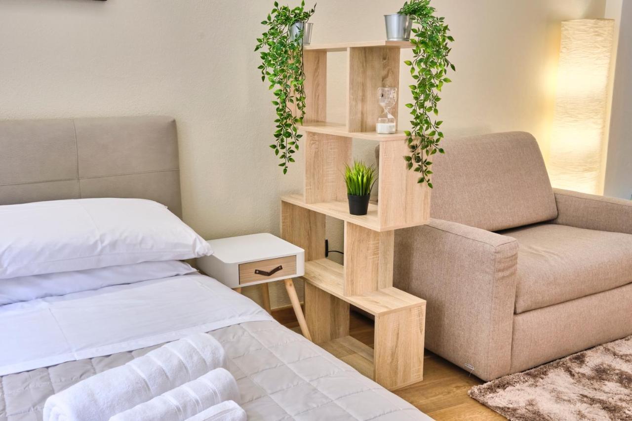 Centro-lecco Romantico Sul Apartment