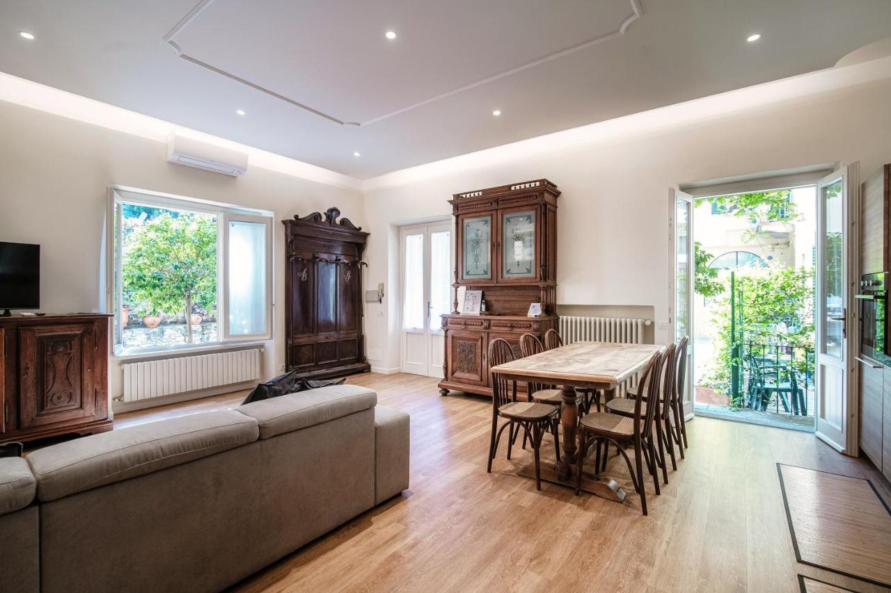The Lemon Tree House - Center Apartment
