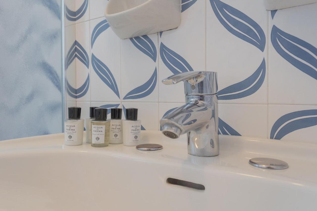 Lavarell House - View By Rent Apartment Nesso