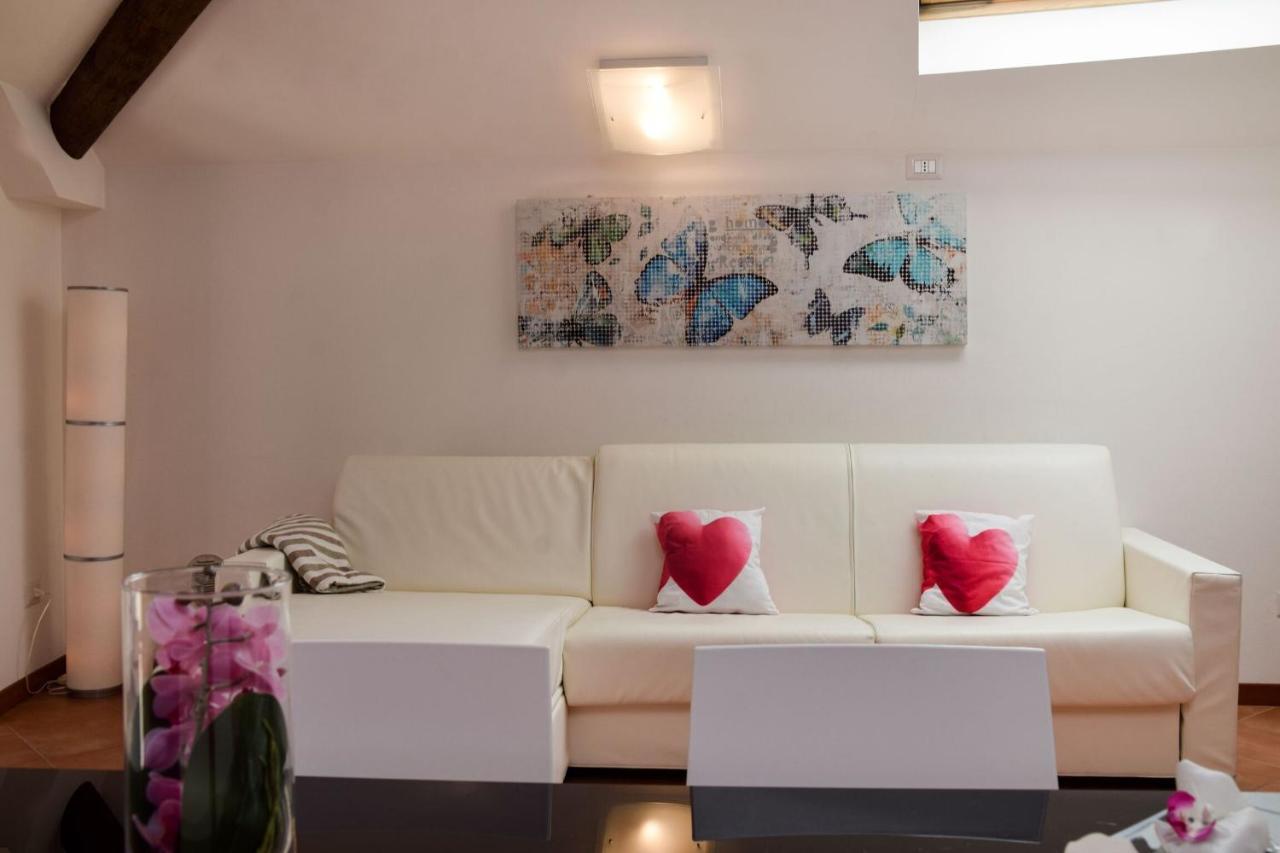 Butterfly Apartment
