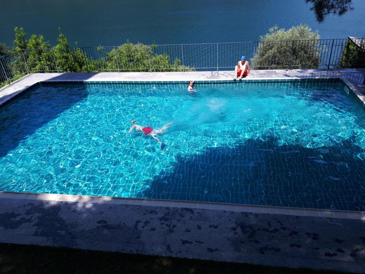 Perfect With Pool And View Apartment *