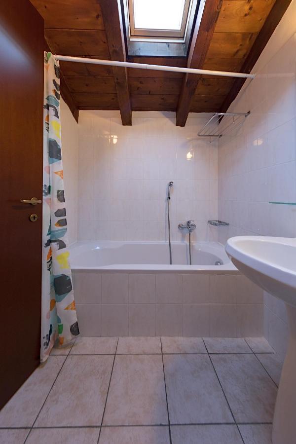 3-bedroom Lake View Casa Della Famiglia * Acquaseria