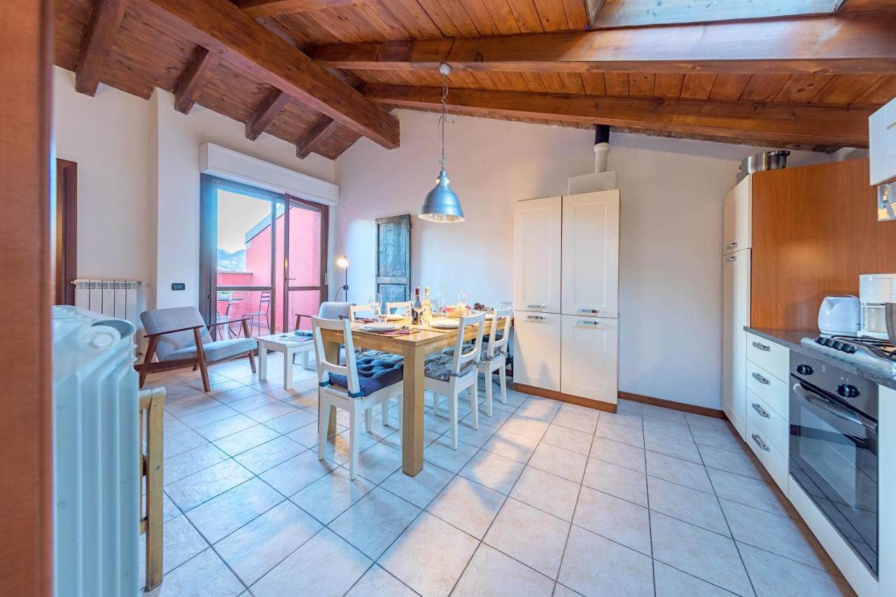 3-bedroom Lake View Casa Della Famiglia Apartment *