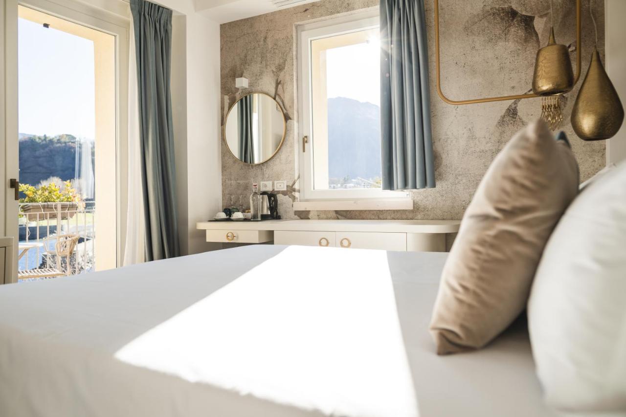 Luxury Rocopom - Front Hotel