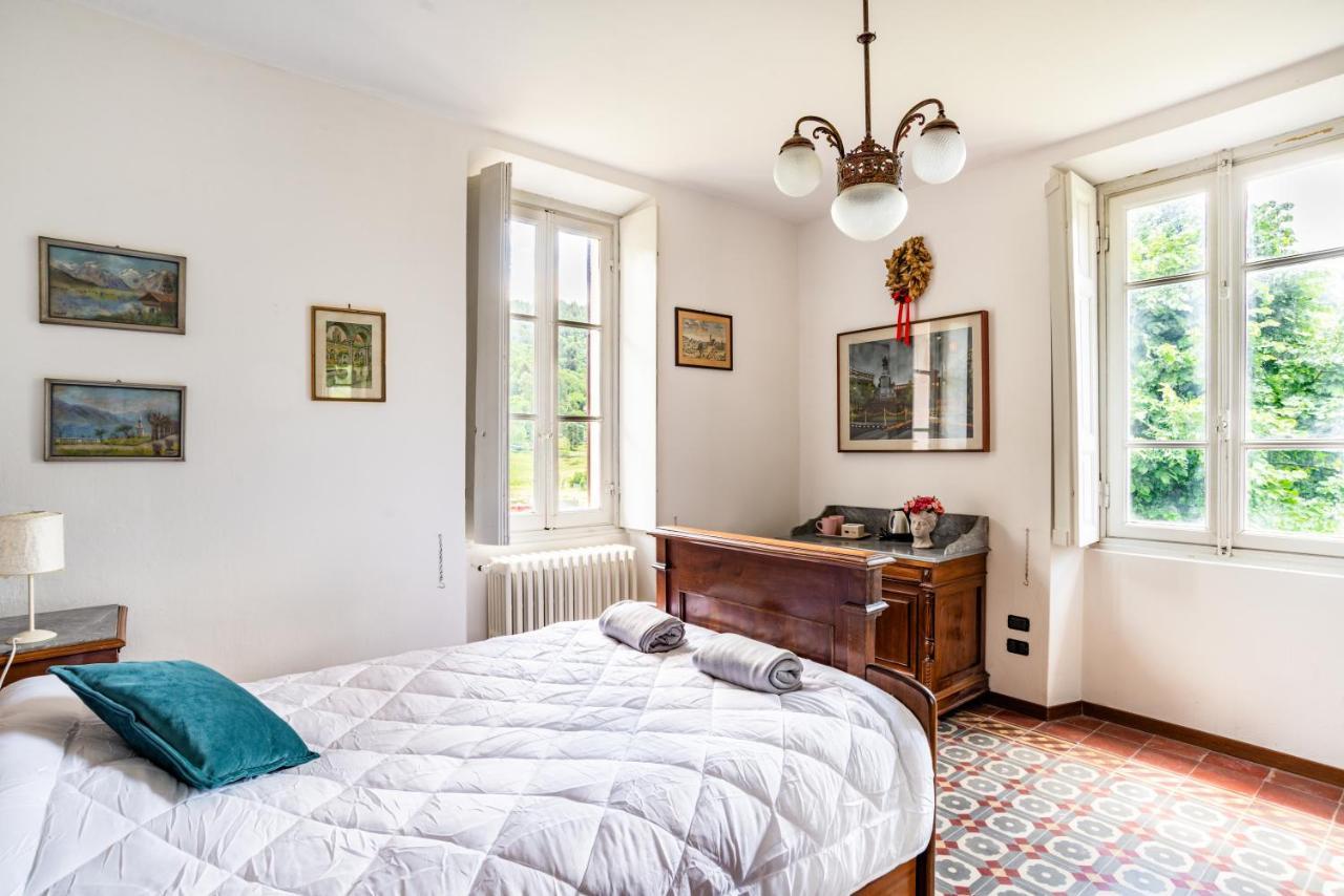 Roomy '900 House Surrounded By Greenery With Parking! Barni