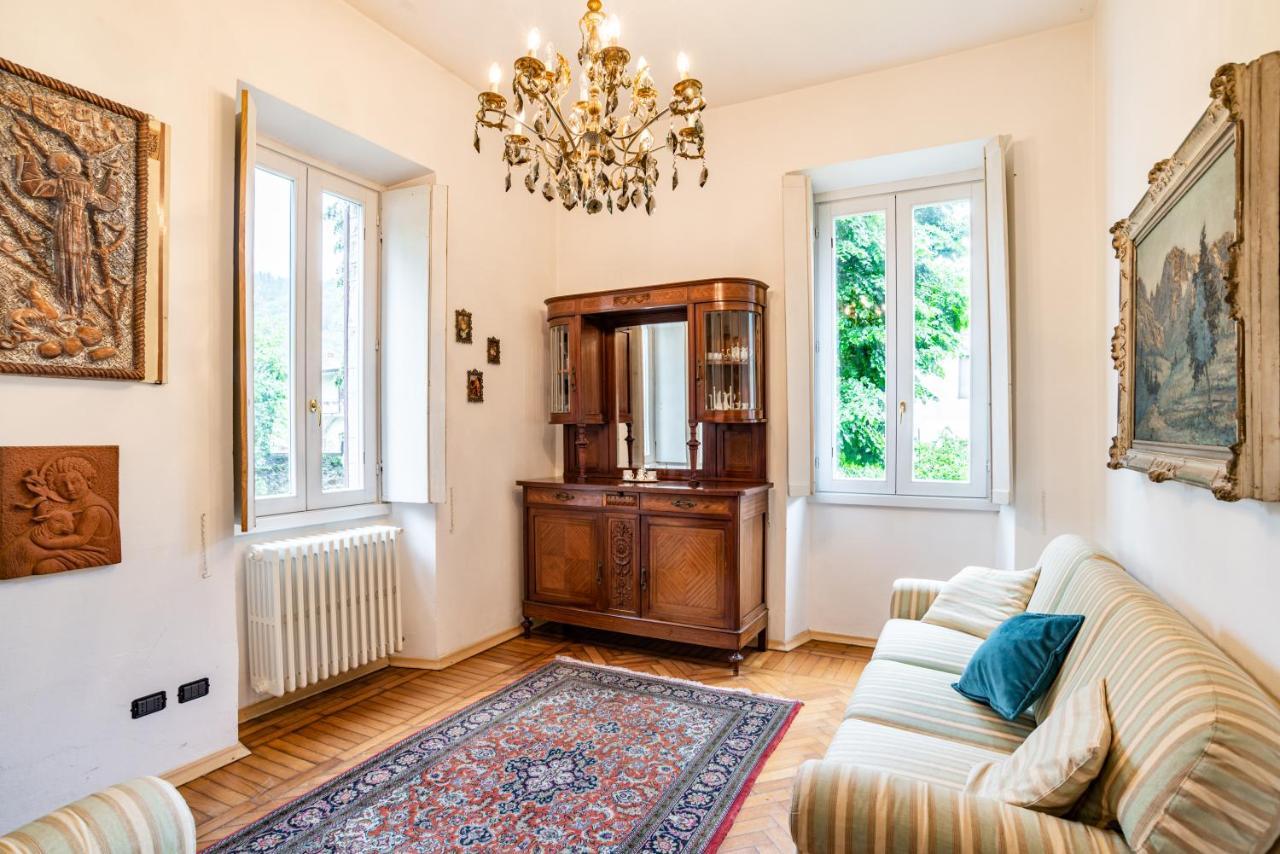 Apartment Roomy '900 House Surrounded By Greenery With Parking! *