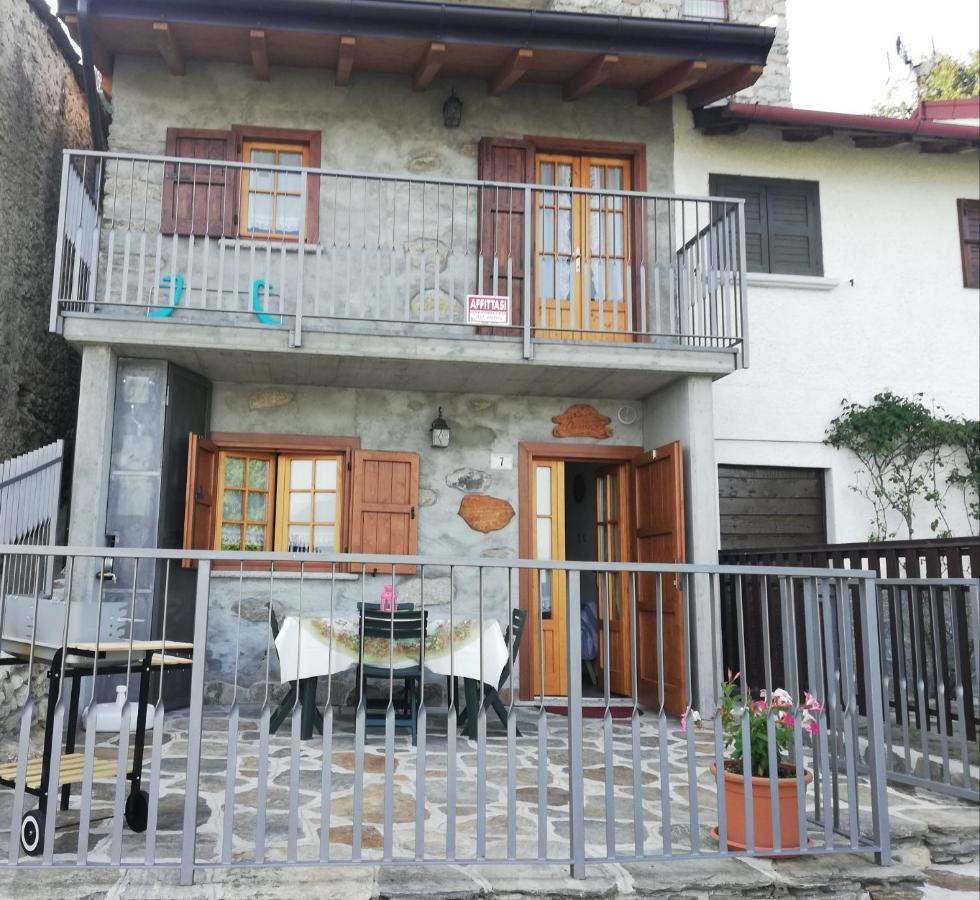 Casa Anna - Montemezzo * Bugiallo