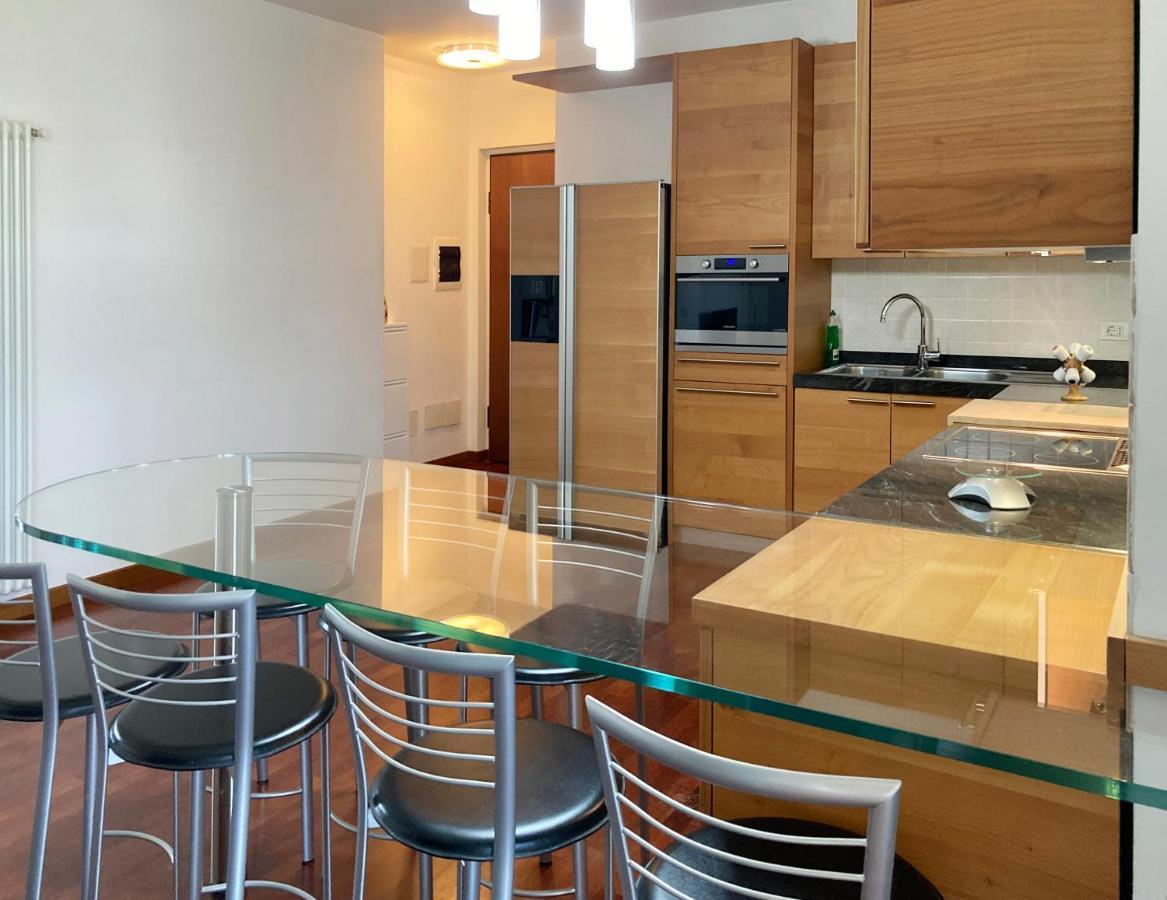 Apartment Large Well-equipped Near *