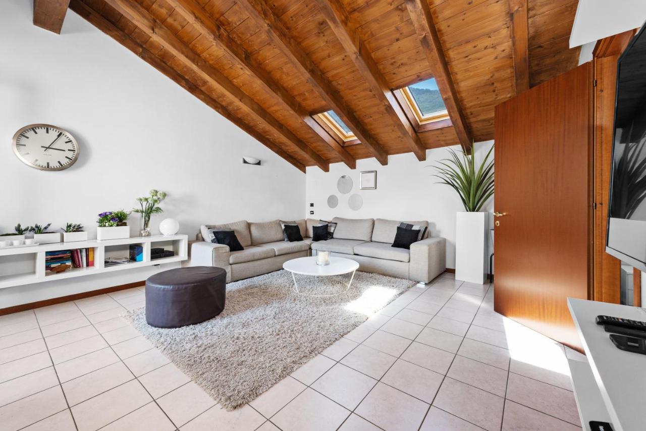 Appartamento Casacamelia 35, 3 Bdrm With View Lake Como *