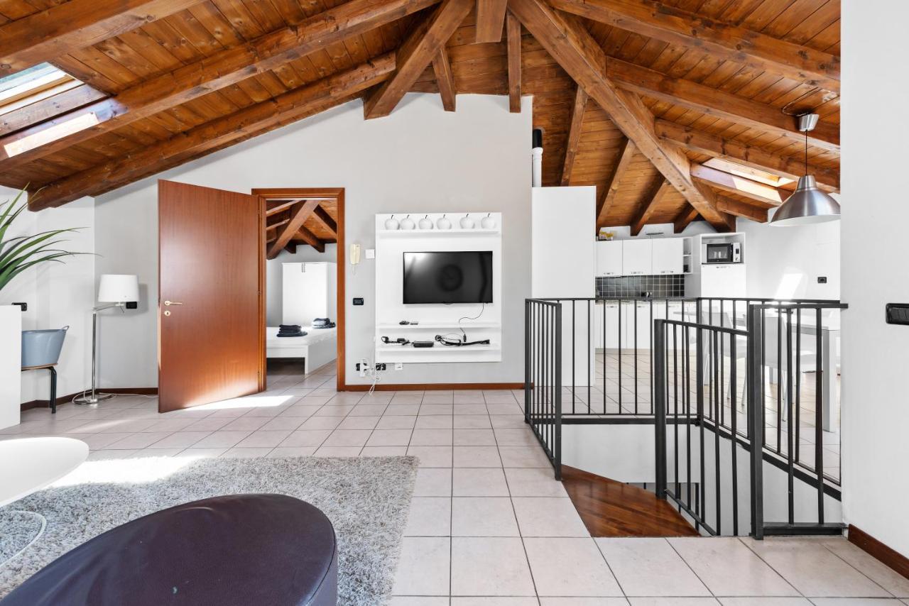 Casacamelia 35, 3 Bdrm With View Lake Como Appartamento *
