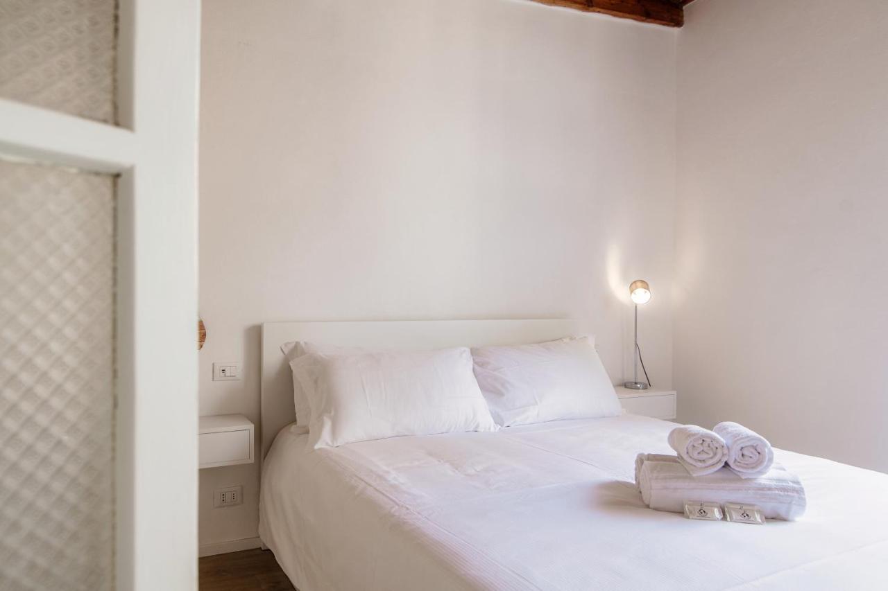 Silvia House - The House Of Travelers Como