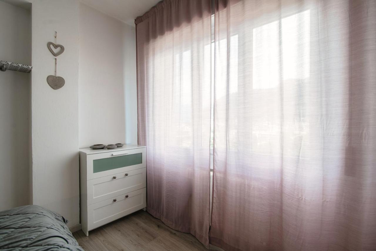 Joivy Family Flat Balcony Apartment
