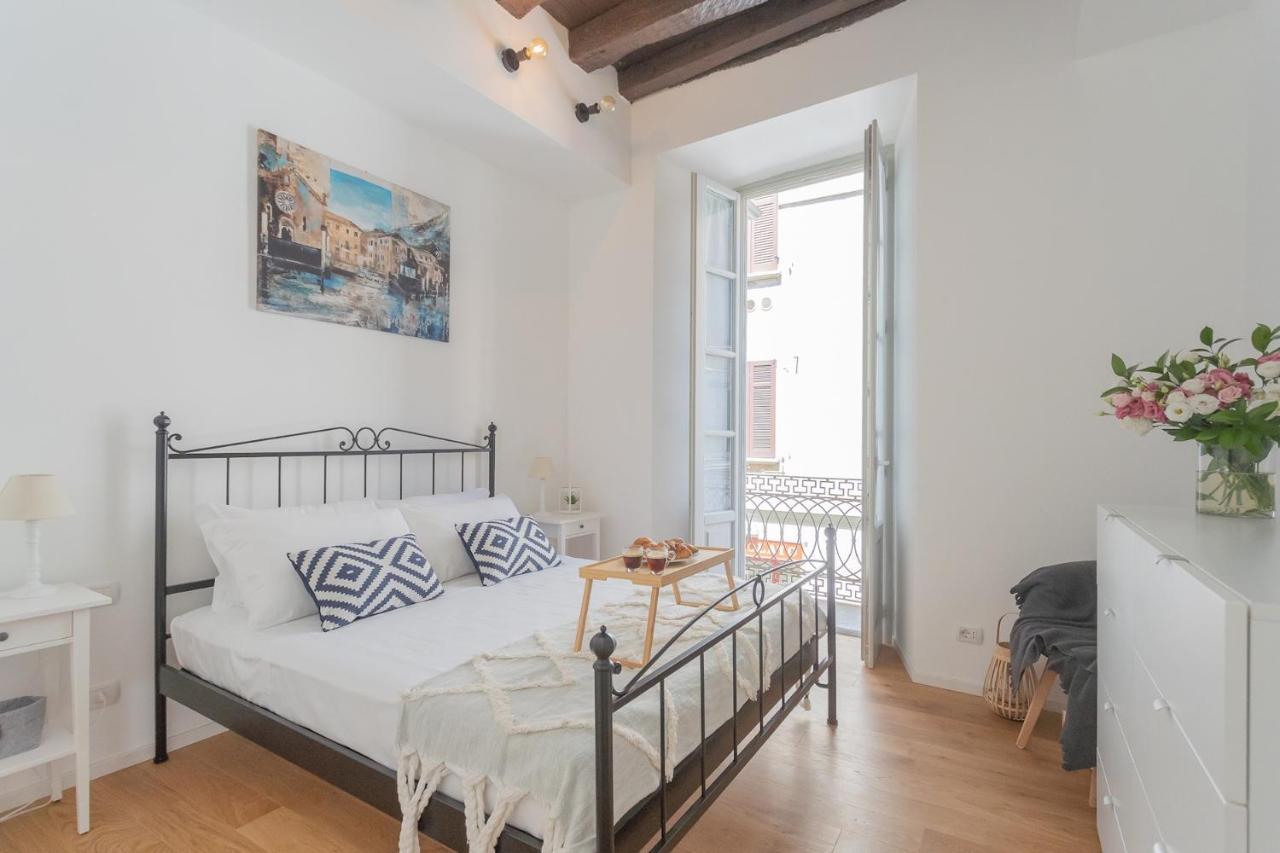 Independence With Balcony By Rent Apartment Como
