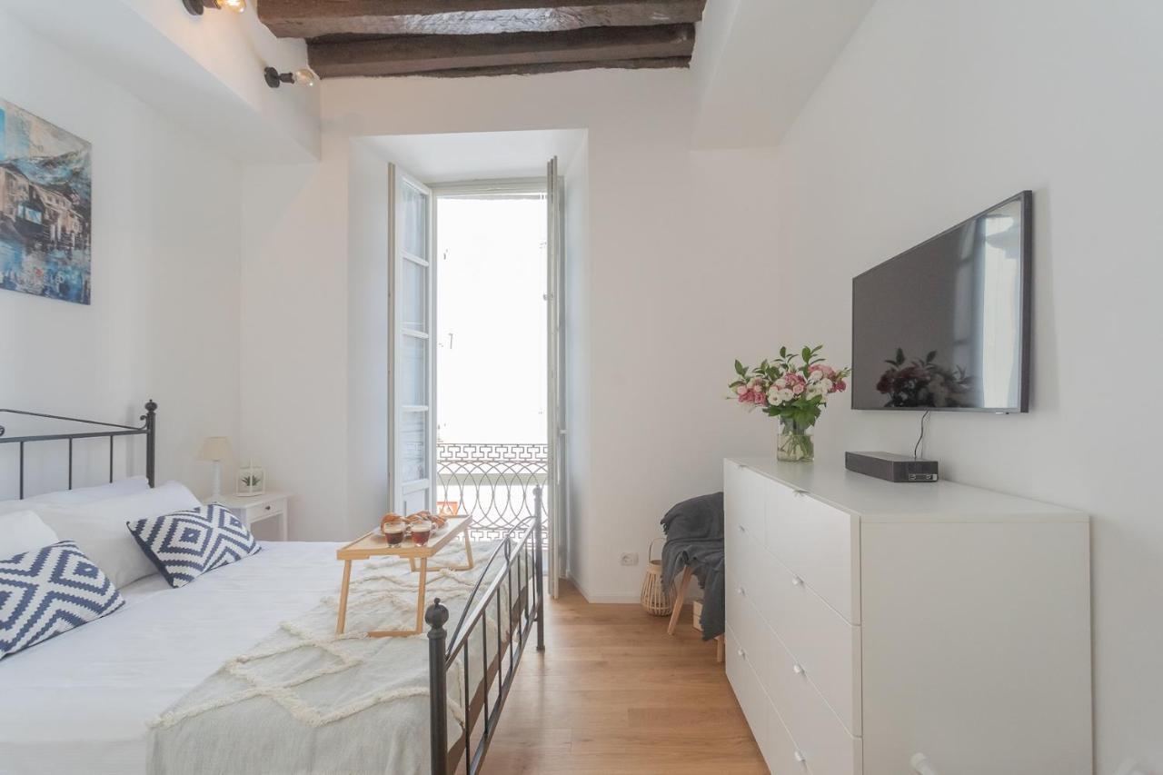 Apartment Independence With Balcony By Rent Como