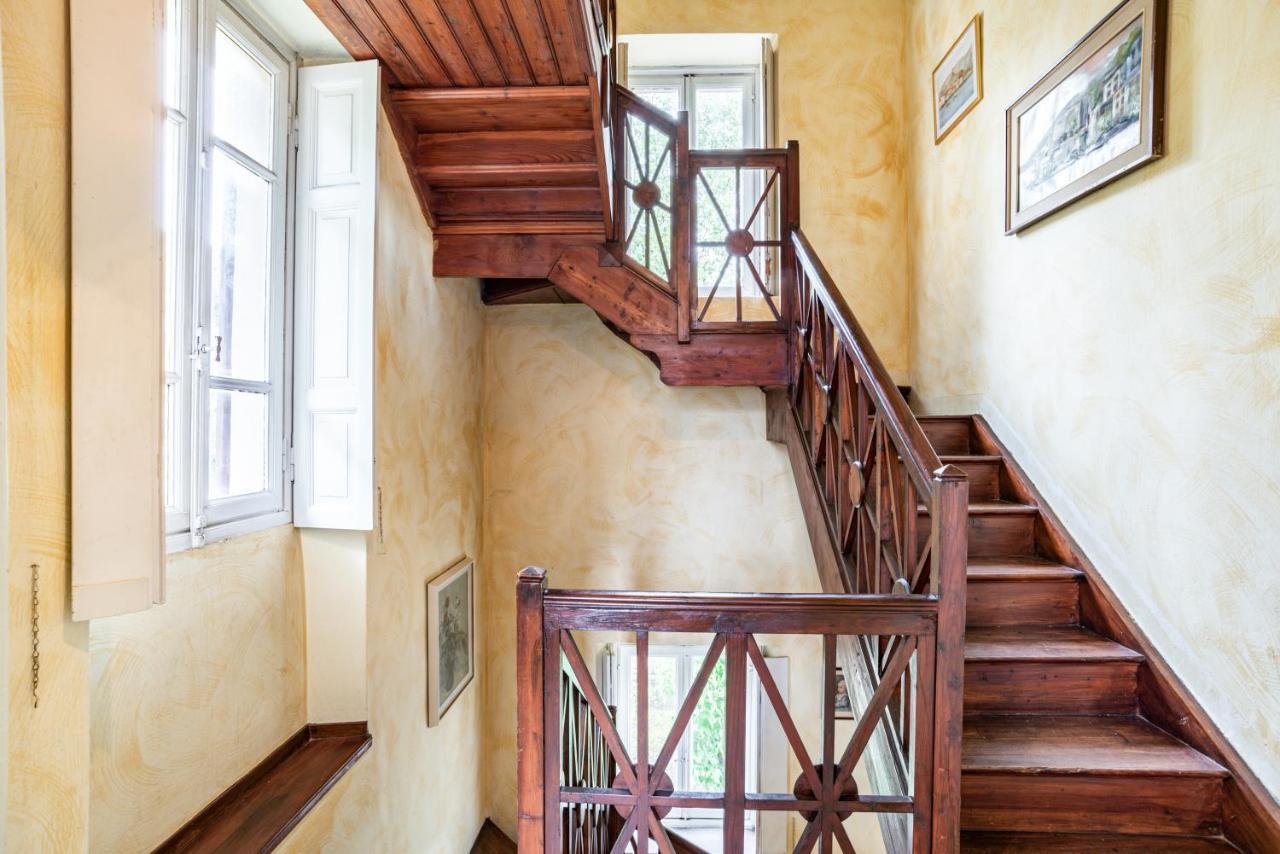 Roomy '900 House Surrounded By Greenery With Parking! Barni