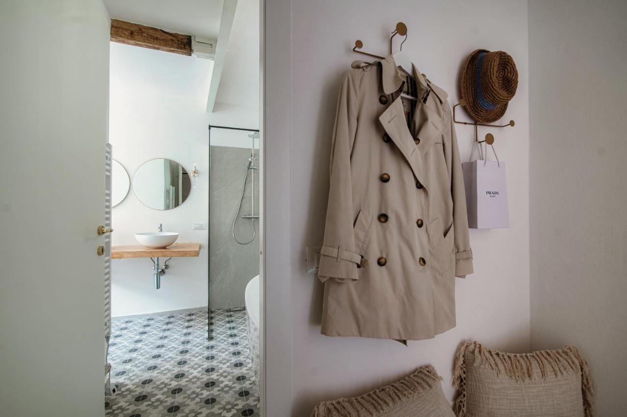 Silvia House - The House Of Travelers Como