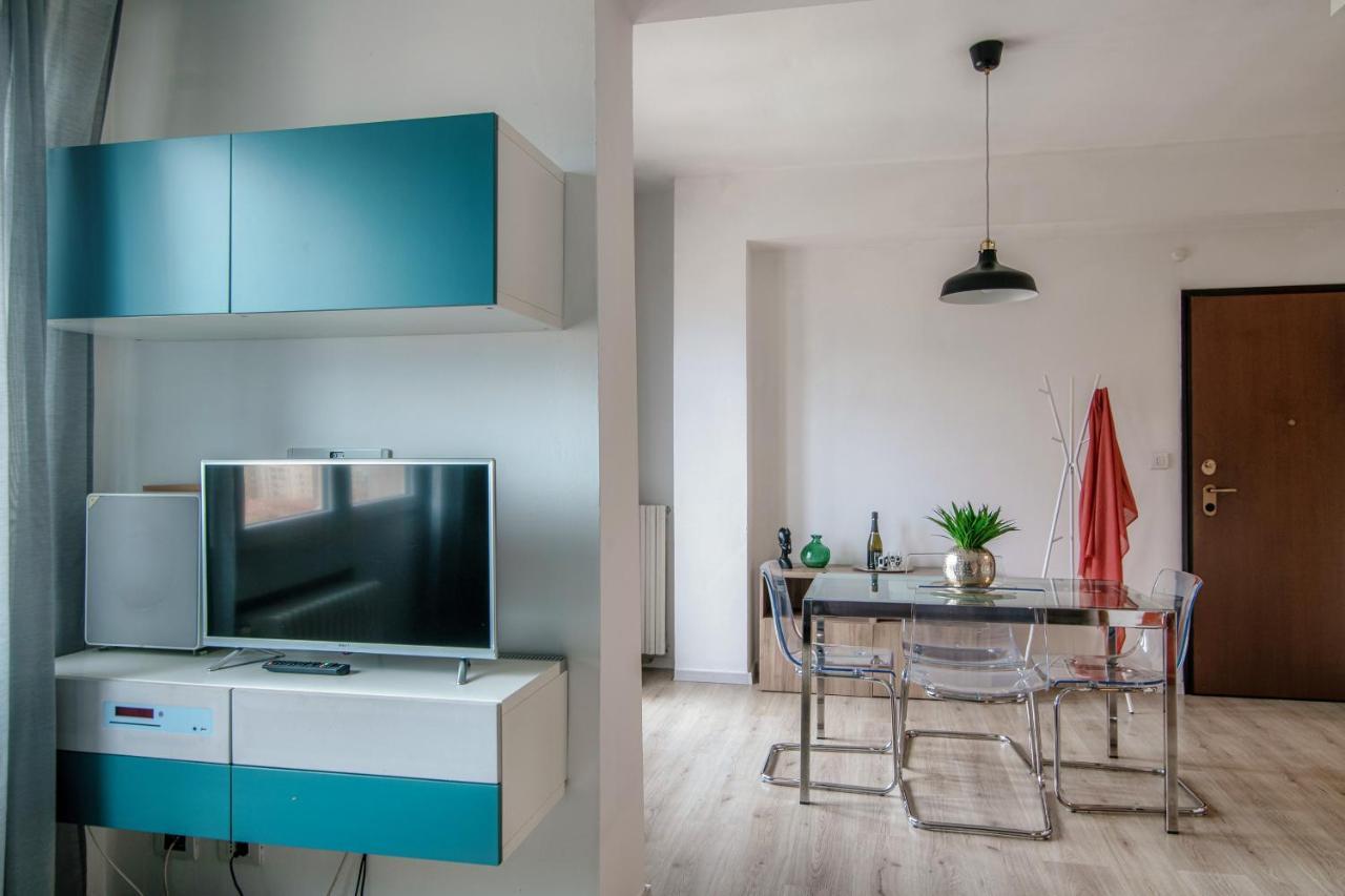 Joivy Family Flat Balcony Como