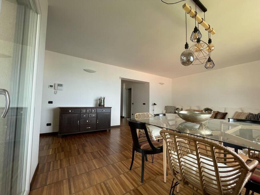 My Humble House - Elegante Con Patio Oggiono
