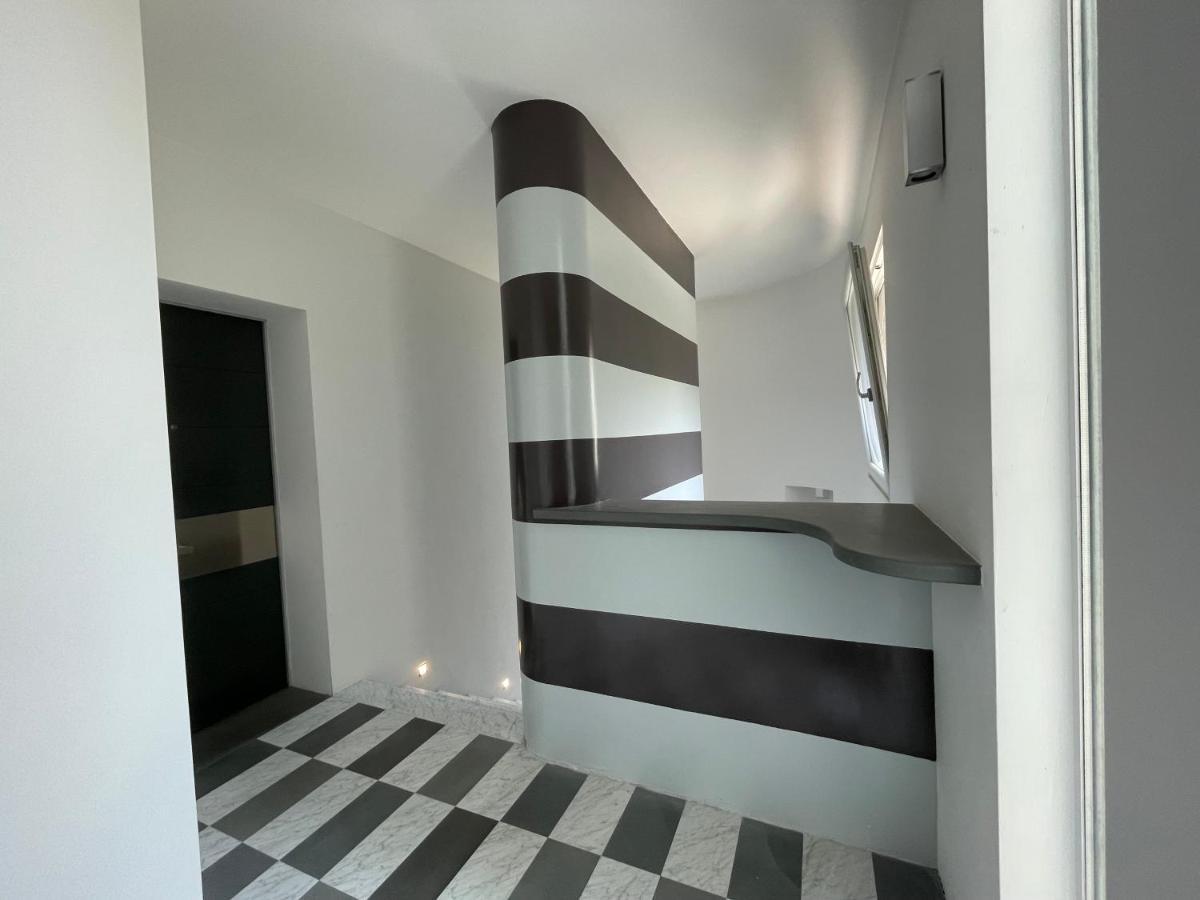 My Humble House - Elegante Con Patio Apartment