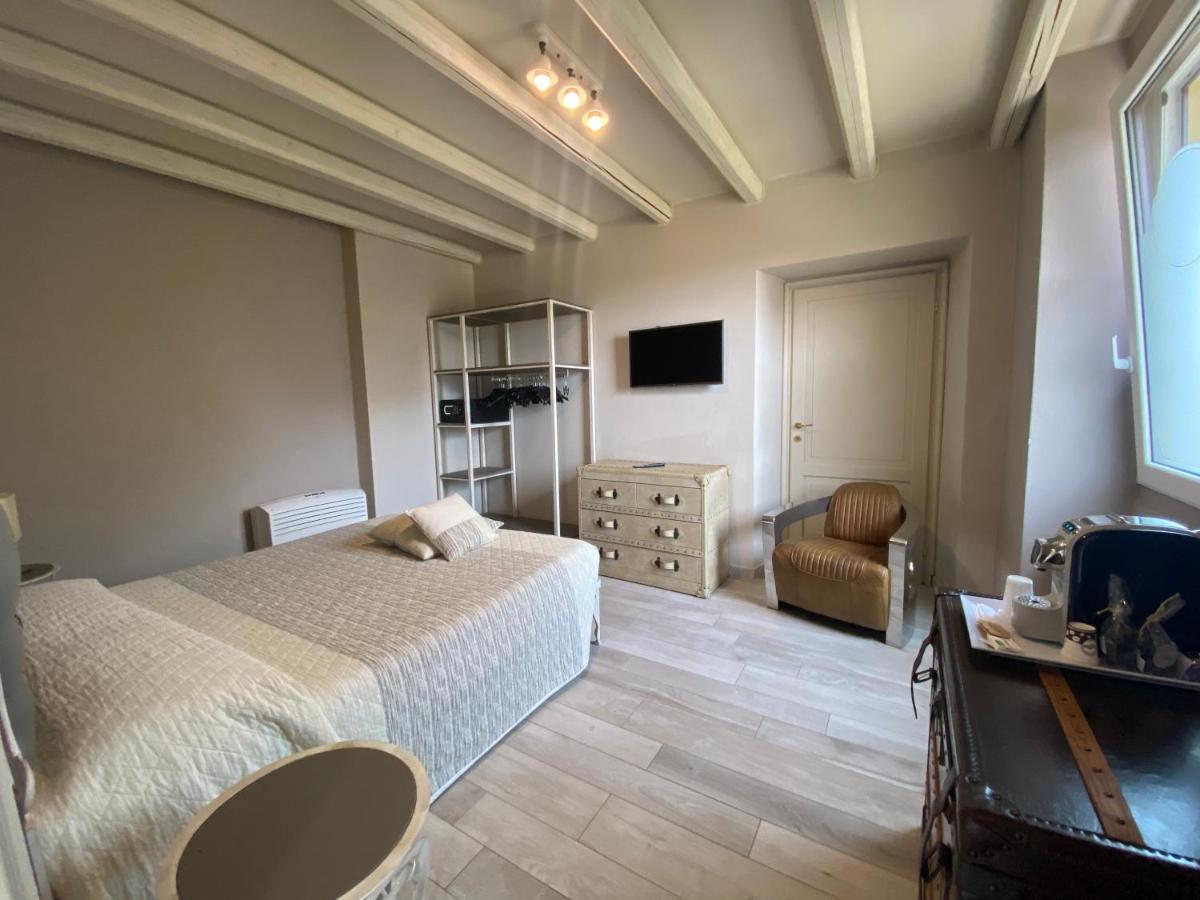 Guest house Casale Raffaello Albese Con Cassano
