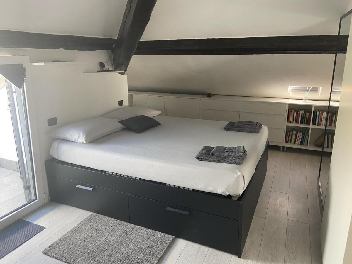 Apartment Rooftop Openspace With Balconies Parking And Bbq Como
