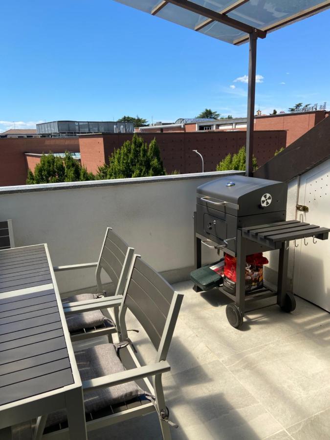 Apartment Rooftop Openspace With Balconies Parking And Bbq