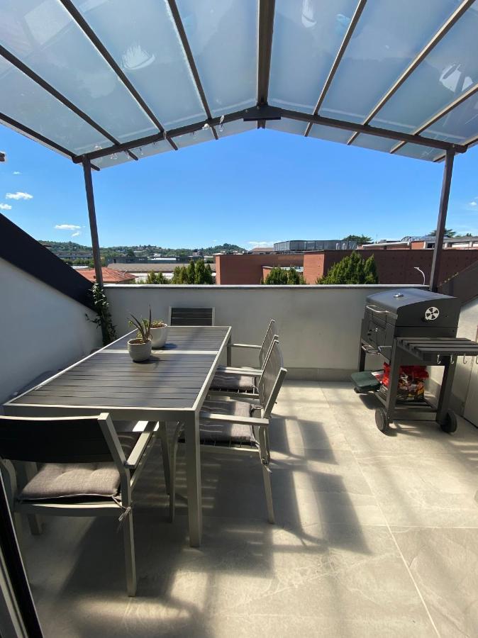 Apartment Rooftop Openspace With Balconies Parking And Bbq