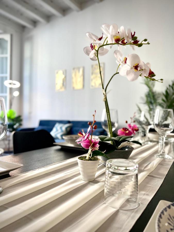 Art Of Living Luxury House In Apartment