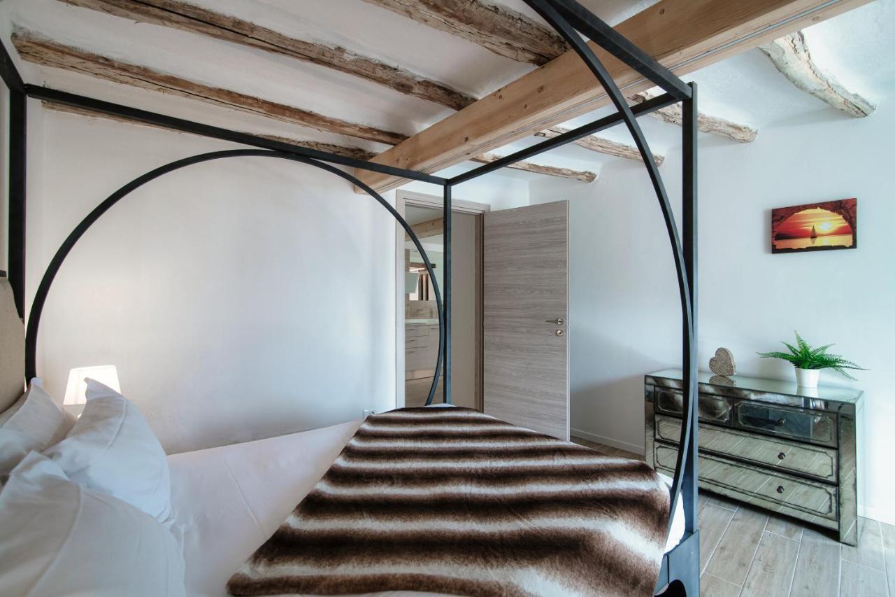 Acqua - By Myhomeincomo Apartment