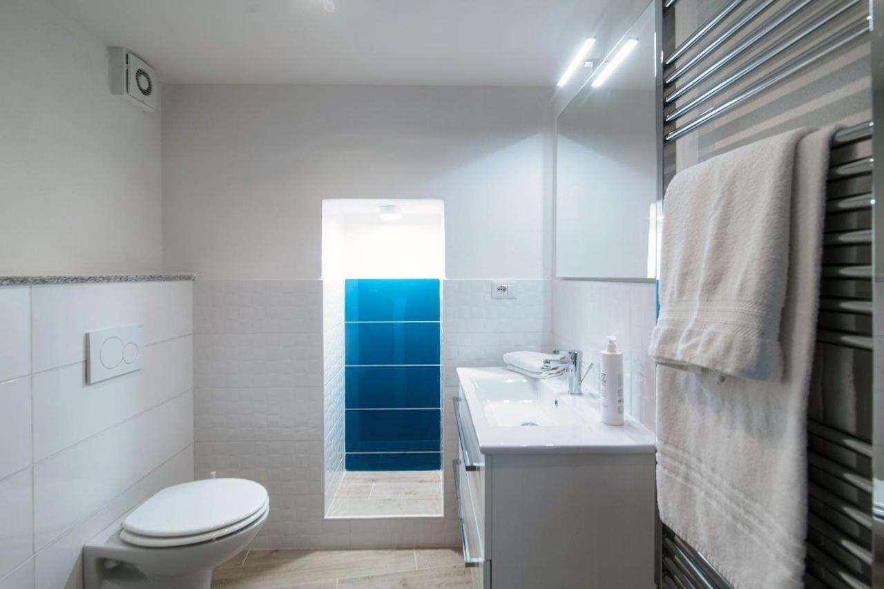 Acqua - By Myhomeincomo Apartment