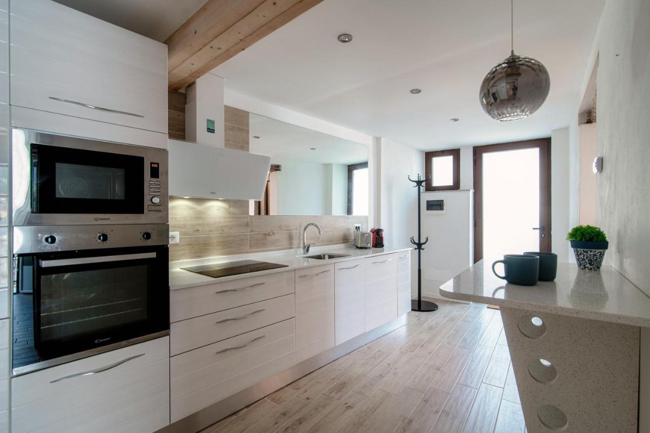 Acqua - By Myhomeincomo Apartment