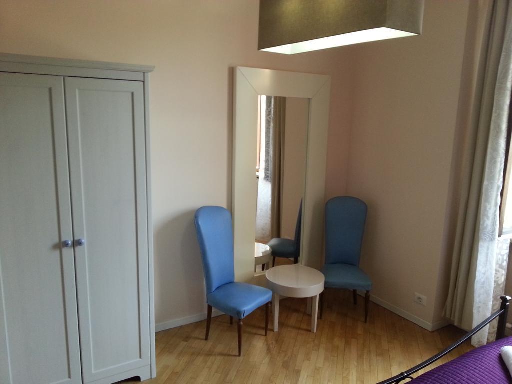 Megaride Guest house Como
