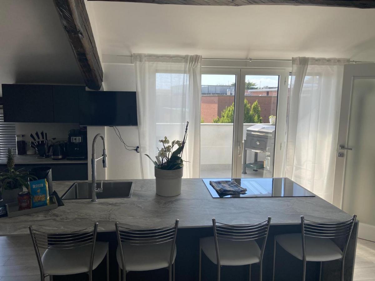 Apartment Rooftop Openspace With Balconies Parking And Bbq Como