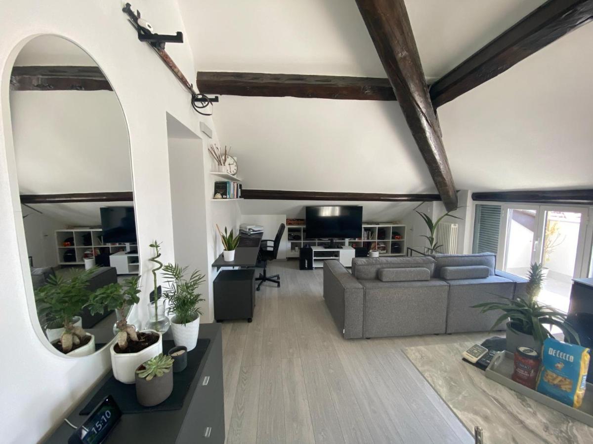 Rooftop Openspace With Balconies Parking And Bbq Apartment