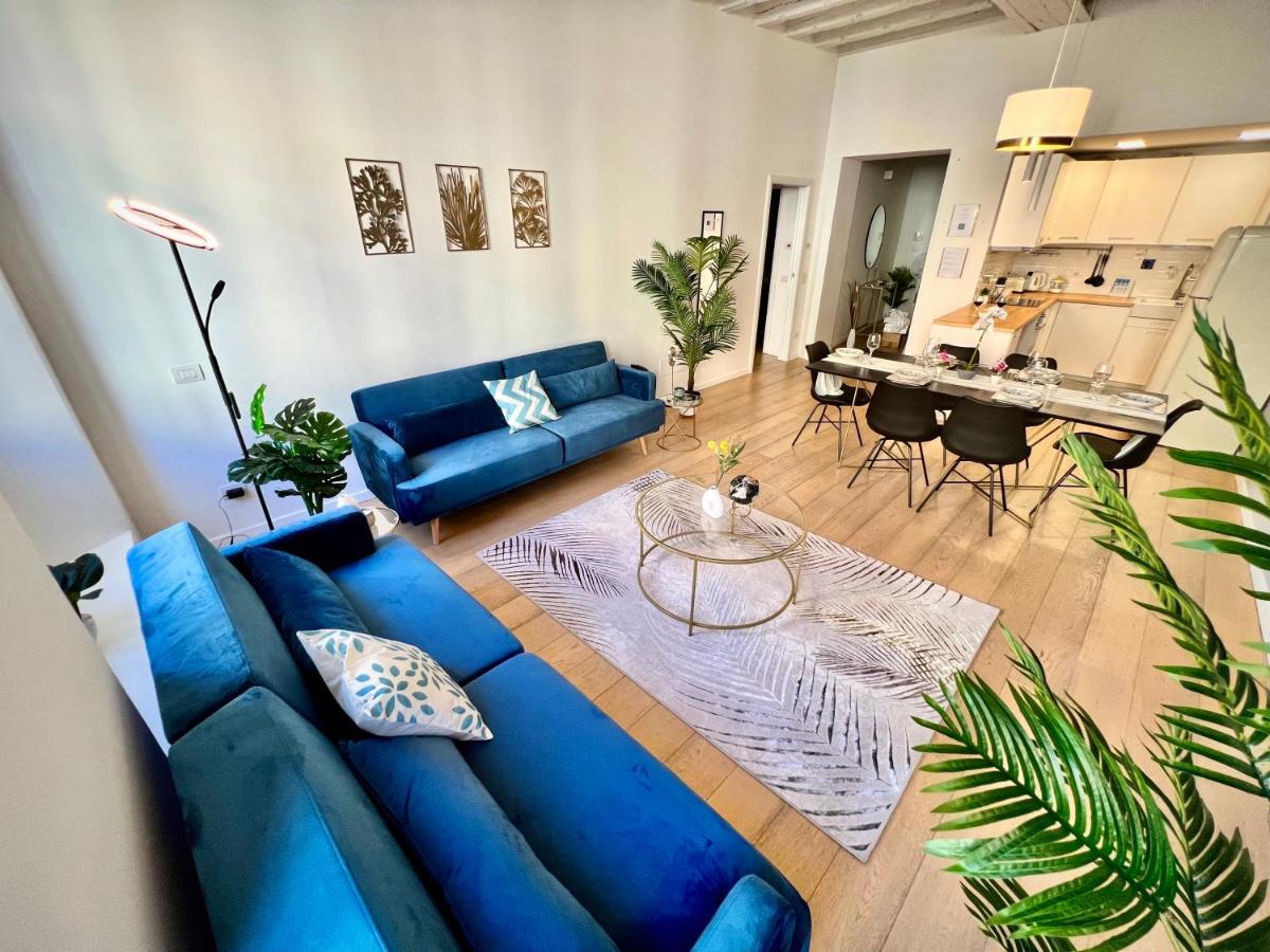 Art Of Living Luxury House In *